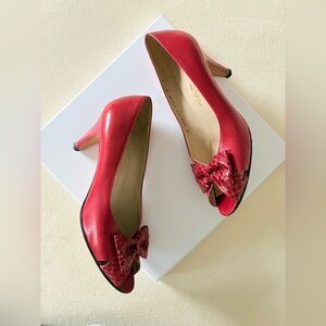 Salvatore Ferragamo Red Leather Bow Peep Toe Shoes – Size 8B – Made in Italy